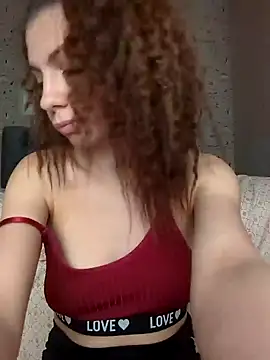Snapshot of Katrin_kat@xh chatting on 02-05-25, 06:24 Katrin katxh online show from 02-05-25, 06:24