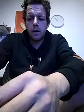 Knuffelstaaf123 online show from 12-02-24, 05:04