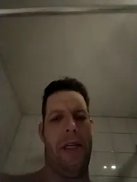 Knuffelstaaf123 online show from 01-05-25, 07:49