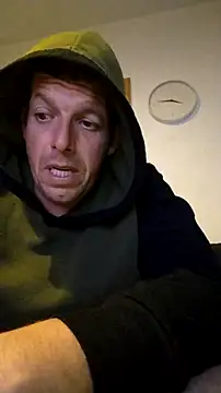 Knuffelstaaf123 online show from 10-21-25, 03:57