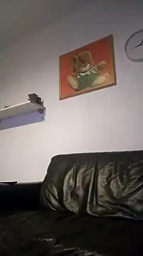 Snapshot of Knuffelstaaf123 chatting on 12-19-25, 12:56 Knuffelstaaf123 online show from 12-19-25, 12:56