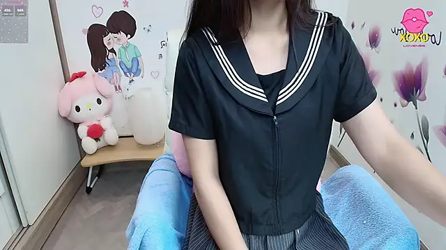 Snapshot of _Mizuki_ chatting on 10-07-25, 05:32 Mizuki online show from 10-07-25, 05:32