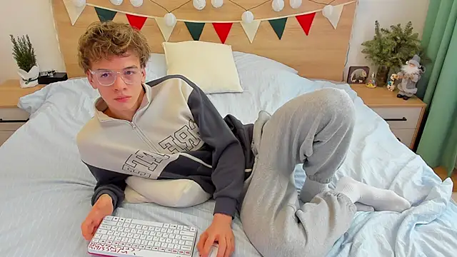 Fandi 777 online show from 01-15-25, 08:51