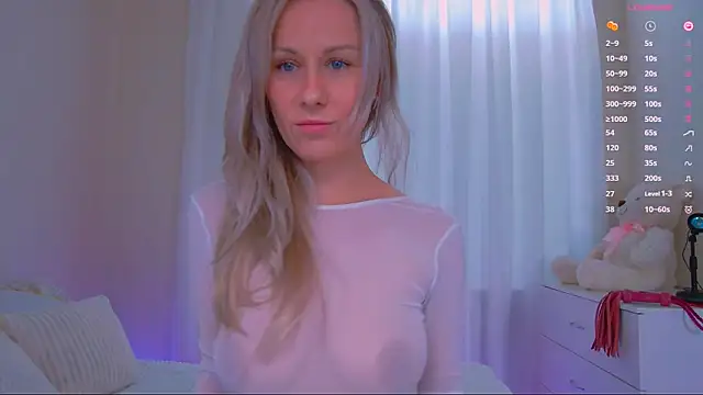 Snapshot of Nika_Bloom chatting on 03-04-26, 09:15 Nika Bloom online show from 03-04-26, 09:15