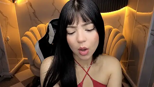 Snapshot of _mia_collins_b_ chatting on 11-28-25, 01:14 mia collins b online show from 11-28-25, 01:14