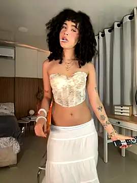 Snapshot of Lianh_Benett chatting on 09-30-25, 06:18 Lianh Benett online show from 09-30-25, 06:18