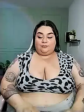 Snapshot of tiffany_laurens chatting on 01-06-25, 10:02 tiffany laurens online show from 01-06-25, 10:02