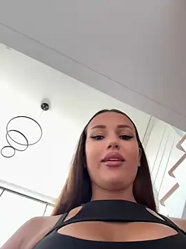 Snapshot of Syka0001 chatting on 02-07-25, 06:56 Syka0001 online show from 02-07-25, 06:56