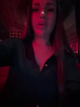 Snapshot of Syka0001 chatting on 10-06-25, 05:10 Syka0001 online show from 10-06-25, 05:10