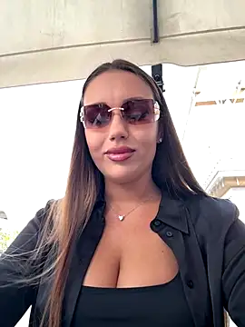 Syka0001 online show from 11-17-25, 10:54