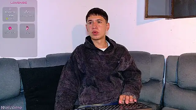 Mr daren  online show from 03-24-26, 06:02