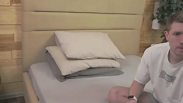 Snapshot of EthanPinkman chatting on 11-20-25, 04:34 EthanPinkman online show from 11-20-25, 04:34