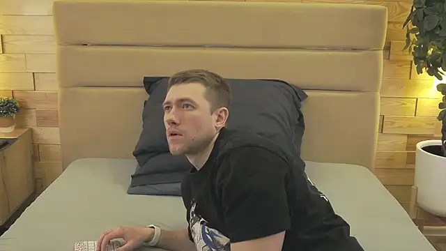 EthanPinkman online show from 04-18-26, 03:43