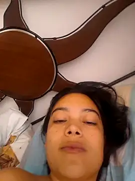 Snapshot of littlemelii chatting on 02-13-26, 06:59 littlemelii online show from 02-13-26, 06:59