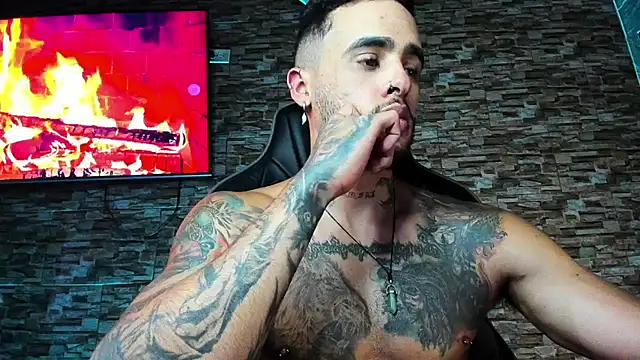 Snapshot of Seth_Owner chatting on 01-13-25, 07:31 Seth Owner online show from 01-13-25, 07:31