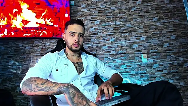 Snapshot of Seth_Owner chatting on 01-14-25, 02:00 Seth Owner online show from 01-14-25, 02:00