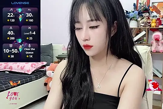 Snapshot of _LLisa_ chatting on 12-22-24, 05:34 LLisa online show from 12-22-24, 05:34