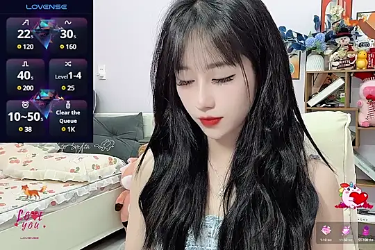 Snapshot of _LLisa_ chatting on 12-22-24, 04:48 LLisa online show from 12-22-24, 04:48