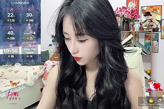 Snapshot of _LLisa_ chatting on 01-13-25, 07:21 LLisa online show from 01-13-25, 07:21