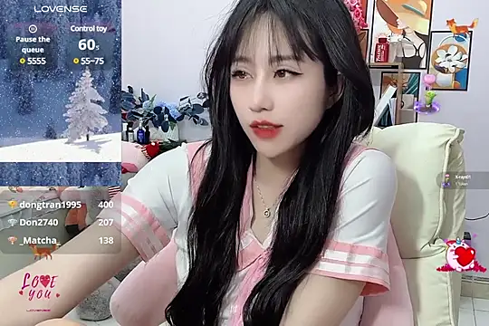 Snapshot of _LLisa_ chatting on 02-15-25, 08:01 LLisa online show from 02-15-25, 08:01