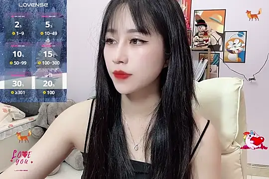 Snapshot of _LLisa_ chatting on 02-19-25, 06:32 LLisa online show from 02-19-25, 06:32