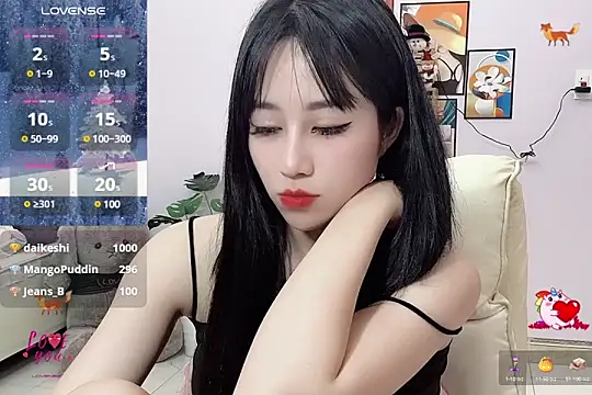 Snapshot of _LLisa_ chatting on 02-20-25, 12:41 LLisa online show from 02-20-25, 12:41