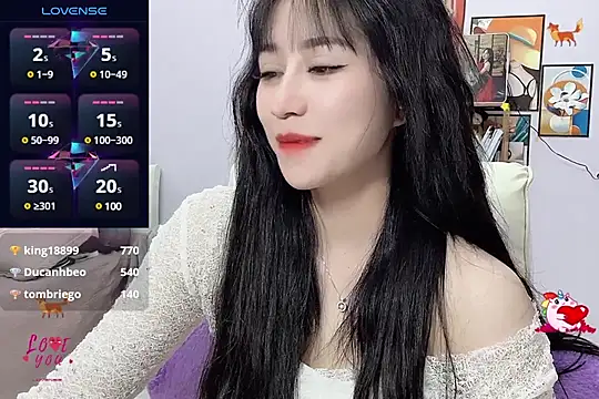 Snapshot of _LLisa_ chatting on 02-26-25, 12:05 LLisa online show from 02-26-25, 12:05