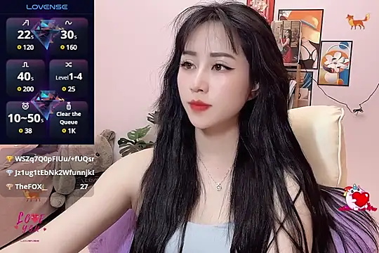 Snapshot of _LLisa_ chatting on 03-05-25, 04:13 LLisa online show from 03-05-25, 04:13