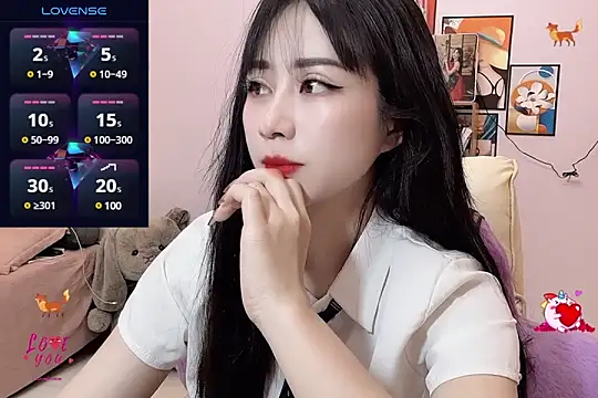 Snapshot of _LLisa_ chatting on 03-05-25, 07:06 LLisa online show from 03-05-25, 07:06