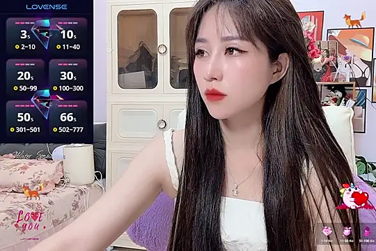 Snapshot of _LLisa_ chatting on 09-09-25, 02:33 LLisa online show from 09-09-25, 02:33