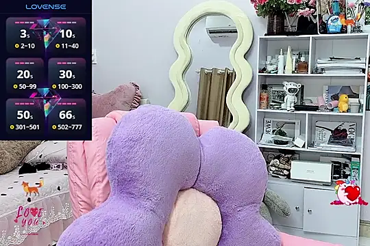 Snapshot of _LLisa_ chatting on 01-14-26, 02:17 LLisa online show from 01-14-26, 02:17