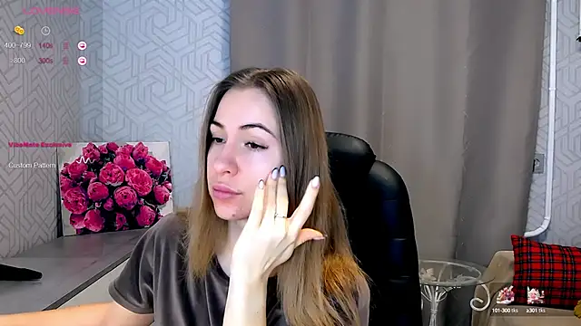 Snapshot of Naughty__Megan chatting on 02-06-25, 05:03 Naughty Megan online show from 02-06-25, 05:03