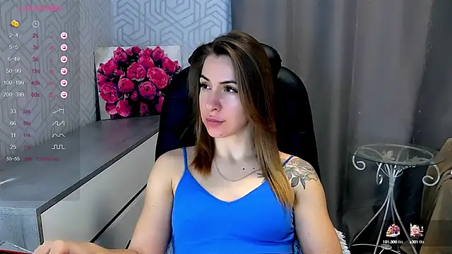 Snapshot of Naughty__Megan chatting on 02-06-25, 12:05 Naughty Megan online show from 02-06-25, 12:05