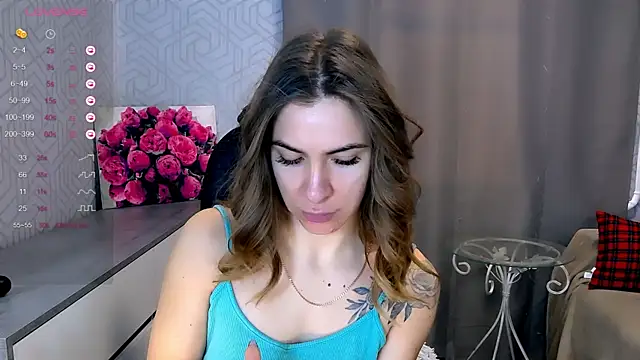 Snapshot of Naughty__Megan chatting on 02-08-25, 07:04 Naughty Megan online show from 02-08-25, 07:04