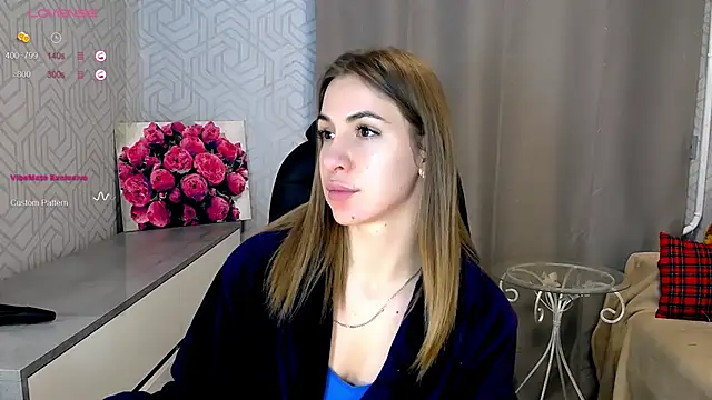 Snapshot of Naughty__Megan chatting on 02-11-25, 04:24 Naughty Megan online show from 02-11-25, 04:24