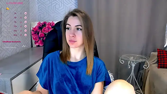 Snapshot of Naughty__Megan chatting on 02-17-25, 09:35 Naughty Megan online show from 02-17-25, 09:35