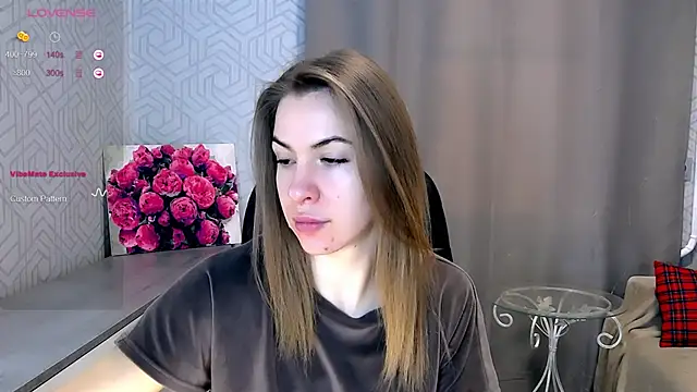 Snapshot of Naughty__Megan chatting on 02-19-25, 06:00 Naughty Megan online show from 02-19-25, 06:00