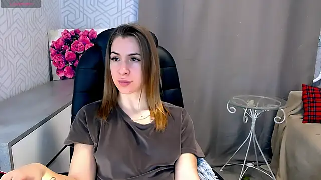 Snapshot of Naughty__Megan chatting on 02-20-25, 10:37 Naughty Megan online show from 02-20-25, 10:37