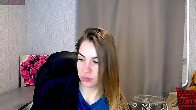 Snapshot of Naughty__Megan chatting on 02-26-25, 06:15 Naughty Megan online show from 02-26-25, 06:15