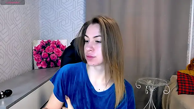 Snapshot of Naughty__Megan chatting on 03-07-25, 04:57 Naughty Megan online show from 03-07-25, 04:57