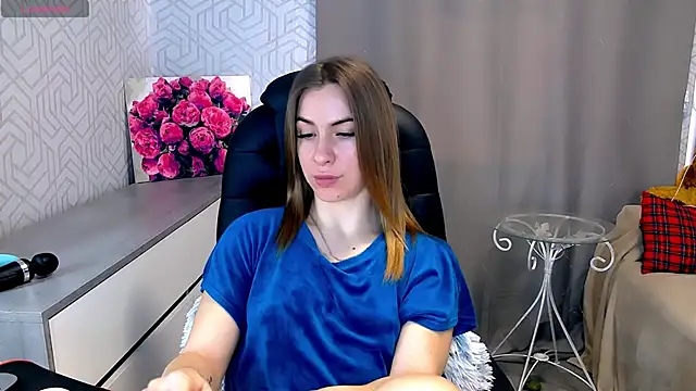 Snapshot of Naughty__Megan chatting on 03-07-25, 08:02 Naughty Megan online show from 03-07-25, 08:02