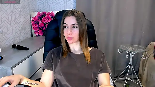 Snapshot of Naughty__Megan chatting on 03-13-25, 08:26 Naughty Megan online show from 03-13-25, 08:26