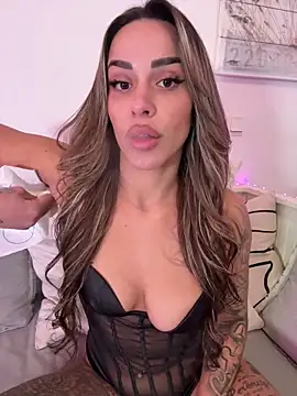 Alisa-Marie online show from 12-20-25, 11:39