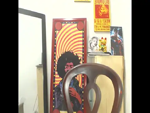 Snapshot of MikeRiverx chatting on 09-28-25, 11:32 MikeRiverx online show from 09-28-25, 11:32