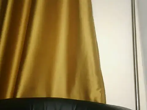 Snapshot of Mon_cherrie_ chatting on 03-20-26, 02:27 Mon cherrie online show from 03-20-26, 02:27