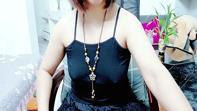Snapshot of Miu-Le chatting on 06-29-26, 10:59 Miu-Le online show from 06-29-26, 10:59
