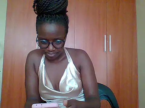 sexy darleen23 online show from 04-14-26, 09:15