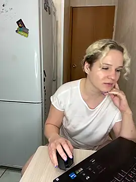 MrMrsRight online show from 02-06-25, 11:04