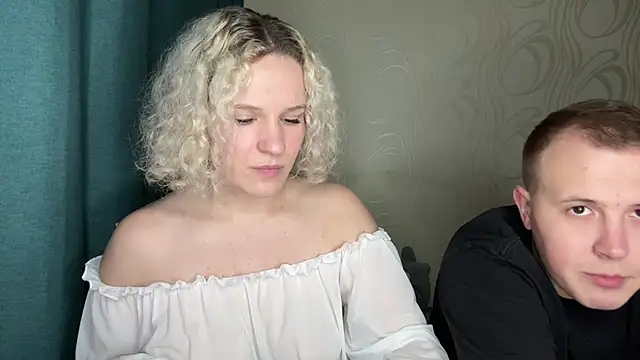 MrMrsRight online show from 02-14-25, 07:23