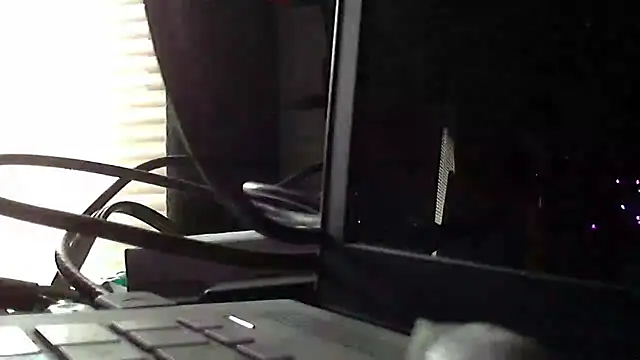 jessicalove99 online show from 04-13-26, 04:34